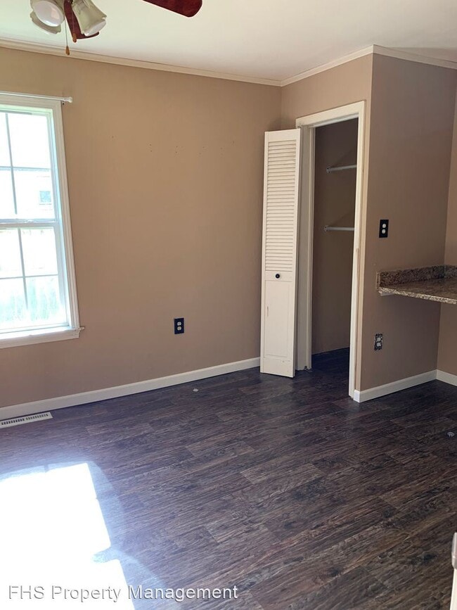 Building Photo - 2 br, 1 bath House - 2543 W Water