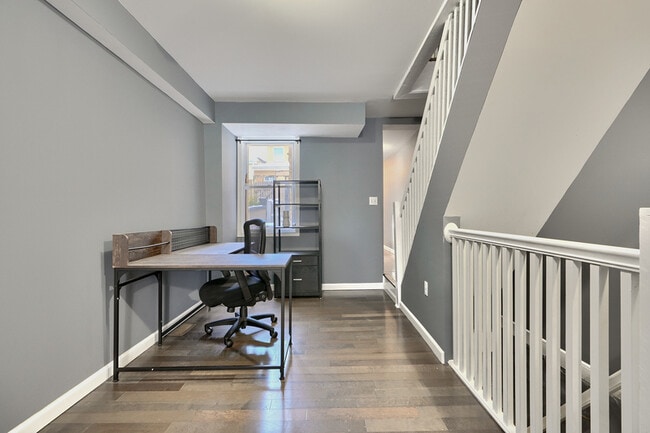 Foto del edificio - 411 S Madeira St