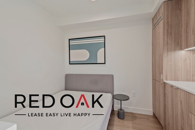 Building Photo - Private, Fully Furnished Room in a Beautif...