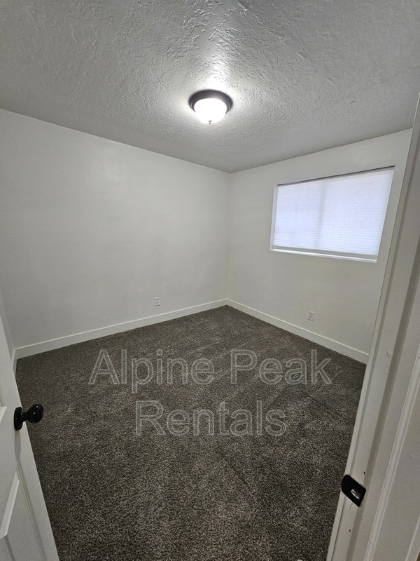 Building Photo - 4058 S 300 E