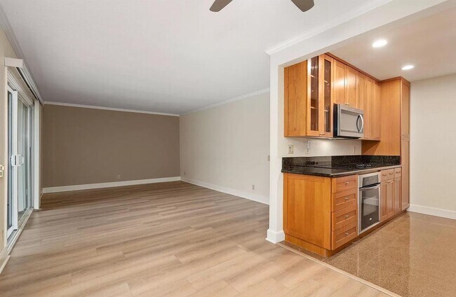 Foto del edificio - 8666 Via Mallorca