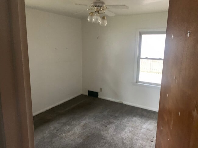 Building Photo - 306 Southfield Dr