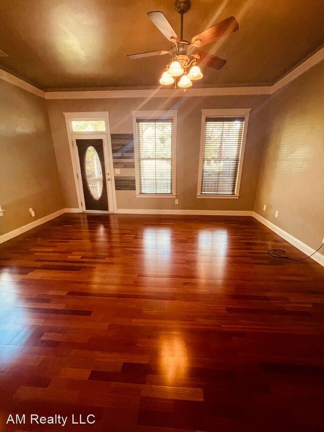 Building Photo - 3 br, 3 bath House - 13043 West Douglas Pa...