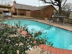 Primary Photo - 925 Cedarland Blvd