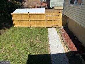 Building Photo - 5555 Neddleton Ave