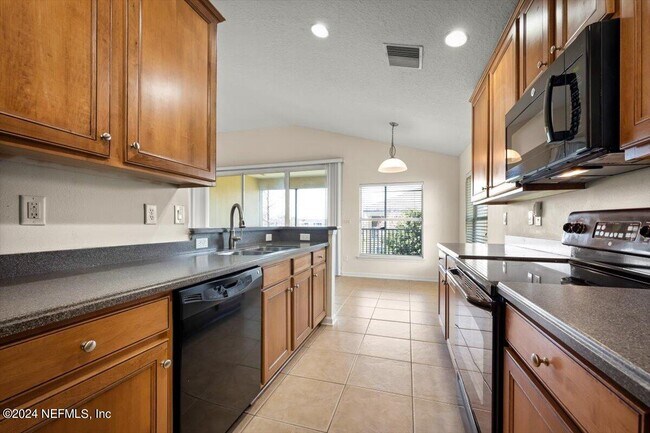 Foto del edificio - 6486 White Blossom Cir