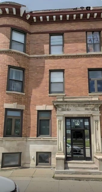 Building Photo - 3716 S Indiana Ave