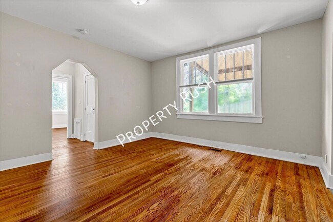 Foto del edificio - 525 E Manning St