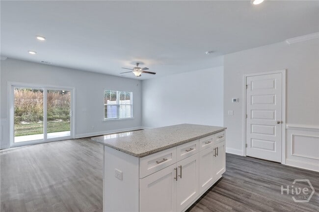 Building Photo - 533 Gov Treutlen Cir