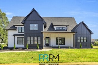 Building Photo - 938 Benchmark Dr