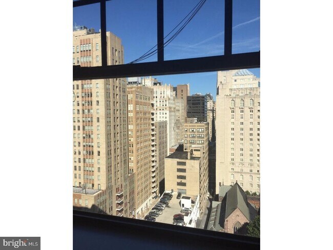 Foto del edificio - 1701 Locust St