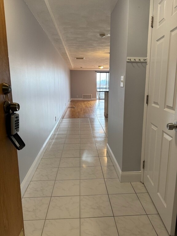 Building Photo - 205 Ferry St