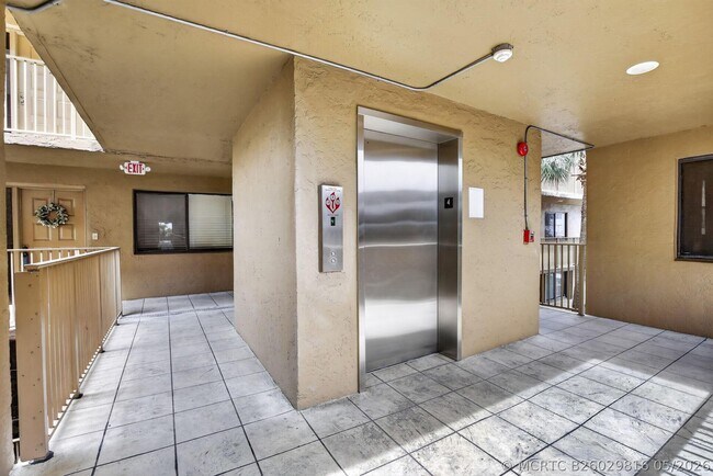 Building Photo - 8030 Hampton Blvd