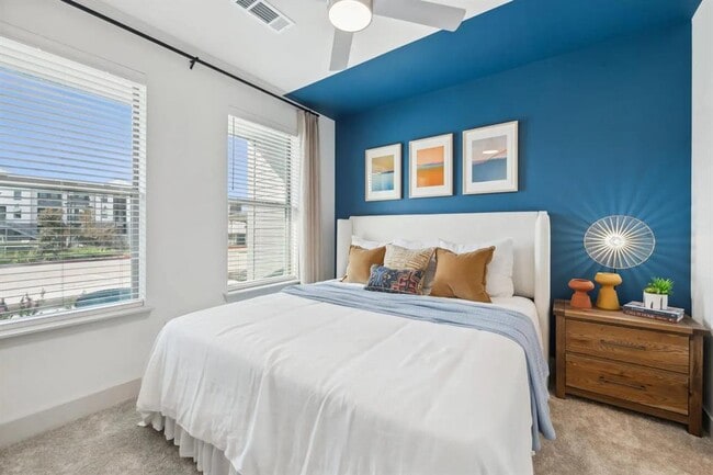 Foto del edificio - 945 Blakey Ln