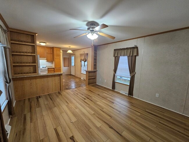 Building Photo - 3 Cedar Ln