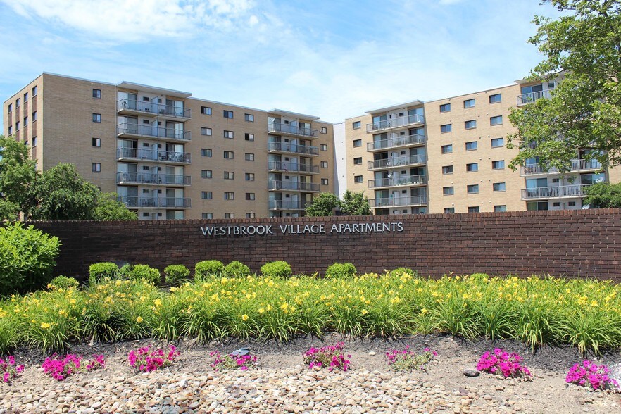 Westbrook Village Rentals Brooklyn, OH