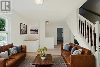 Building Photo - 4 Greenlaw Ave