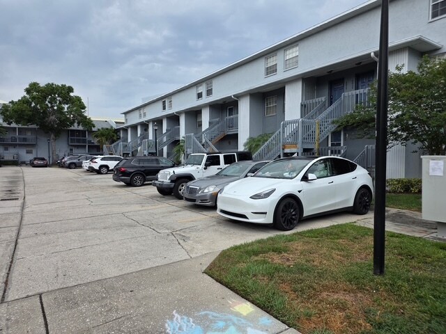 Foto del edificio - 4821 W McElroy Ave