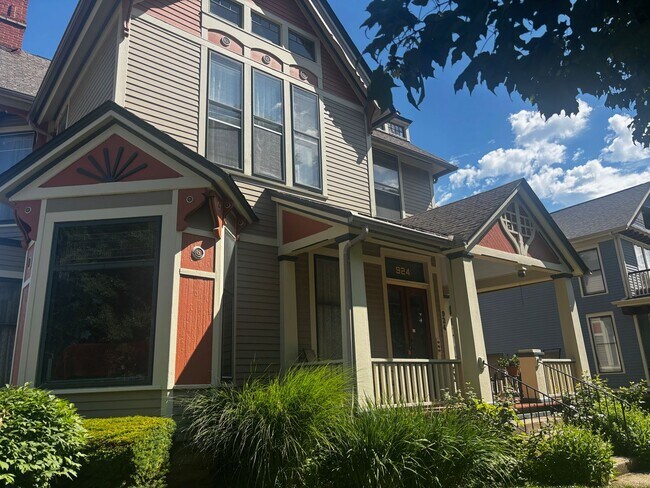 Foto del edificio - 924 W Wayne St