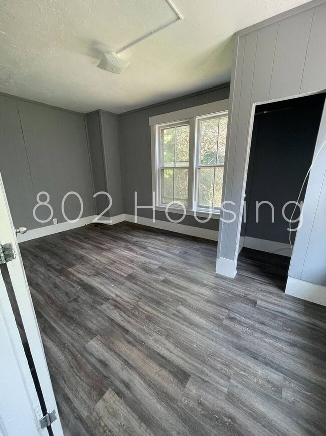 Building Photo - Montpelier Apartments
