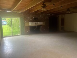 Foto del edificio - 3715 Beechwood Dr