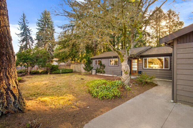 Foto del edificio - Beautifully remodeled rambler in Finn Hill