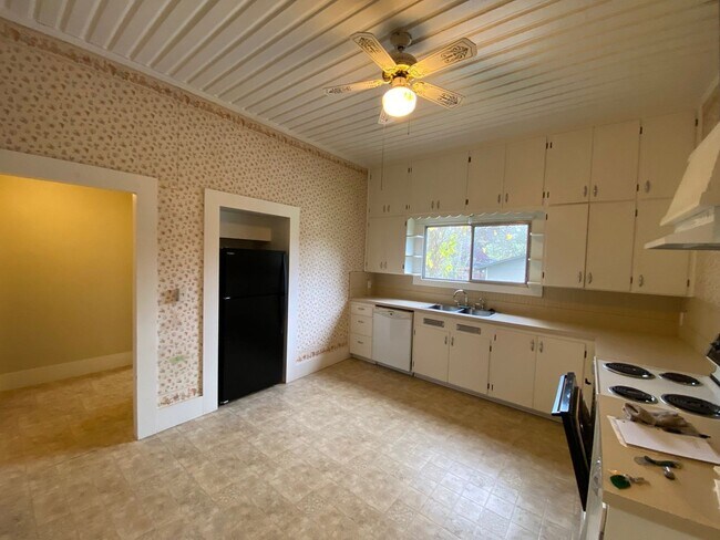 Foto del edificio - Historic 2+ Bedroom 1.5 Bath House in Oakland