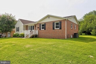 Building Photo - 513 Oak Grove Rd