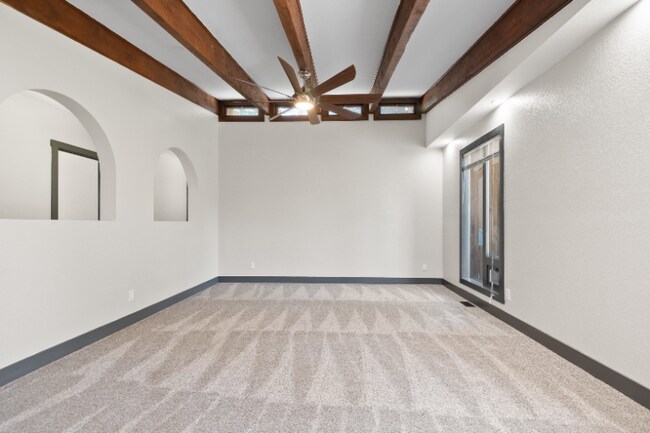 Foto del edificio - 11130 Burgess Ln