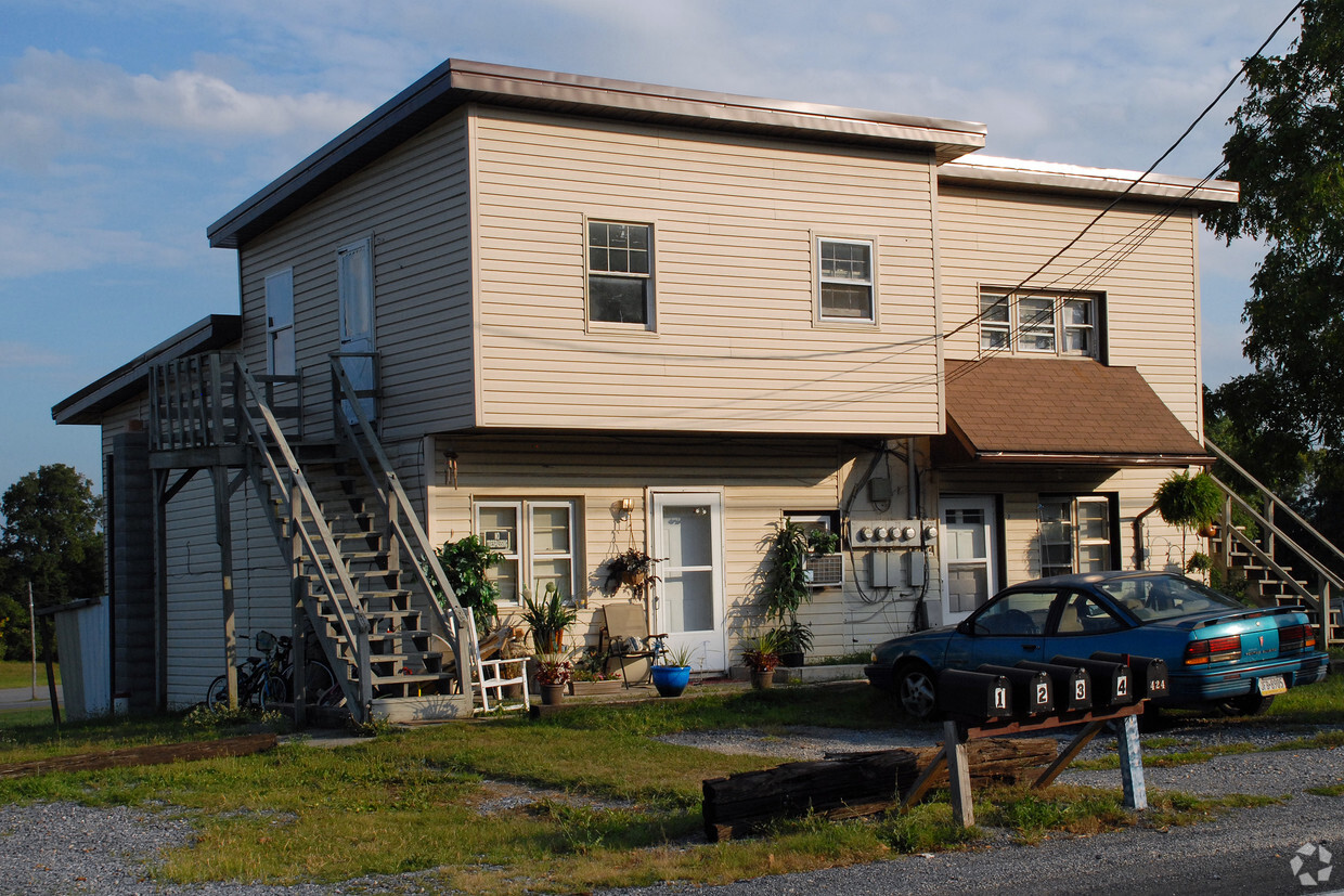 Primary Photo - 423 Shippensburg Rd