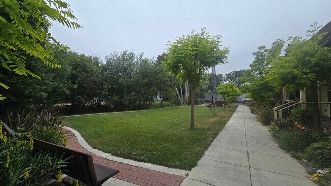 Building Photo - Newer 3-bedroom, two-story home located ju...