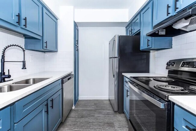 Foto del edificio - 4400 Memorial Dr