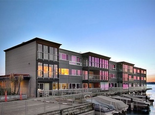 Building Photo - 515 Lake St S