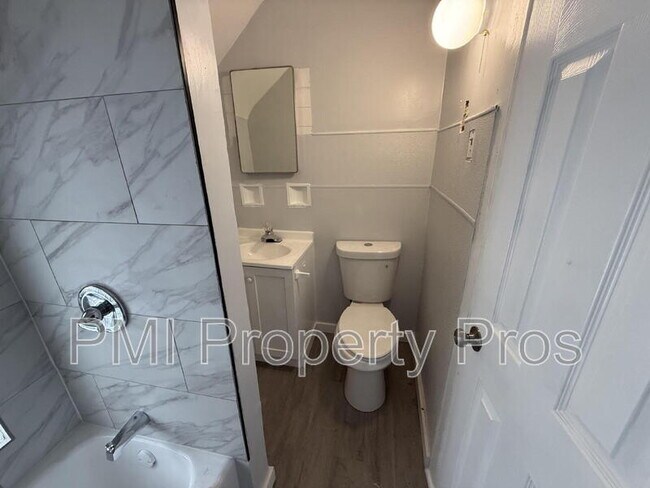 Foto del edificio - 2361 N 12th St