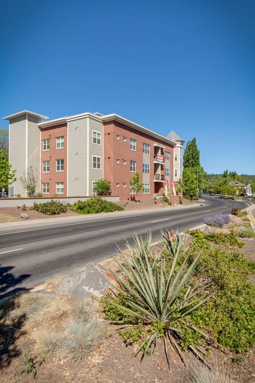 Foto del edificio - Mr. Flagstaff Apartments