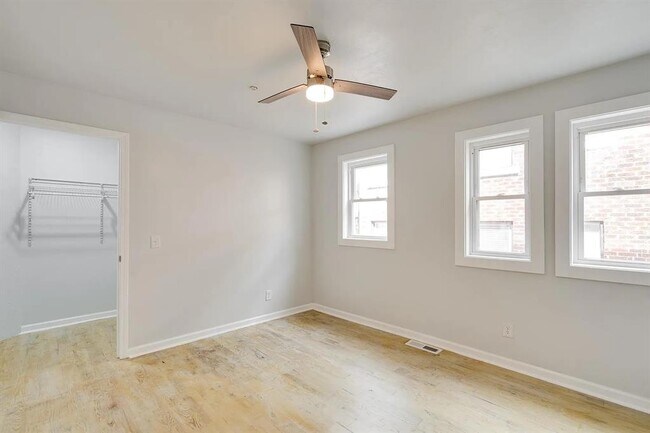 Foto del edificio - 711 NW 30th St