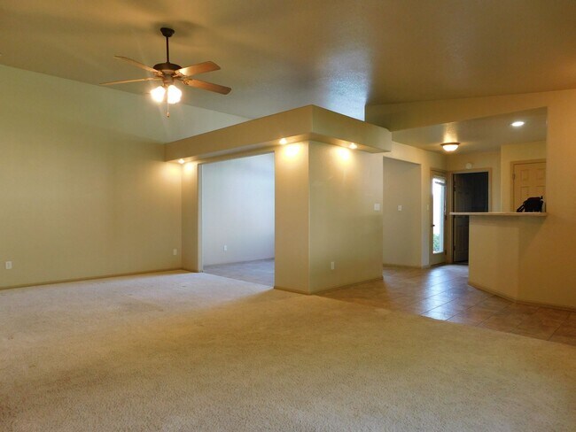 Foto del edificio - Home in Cottonwood Sub-Division