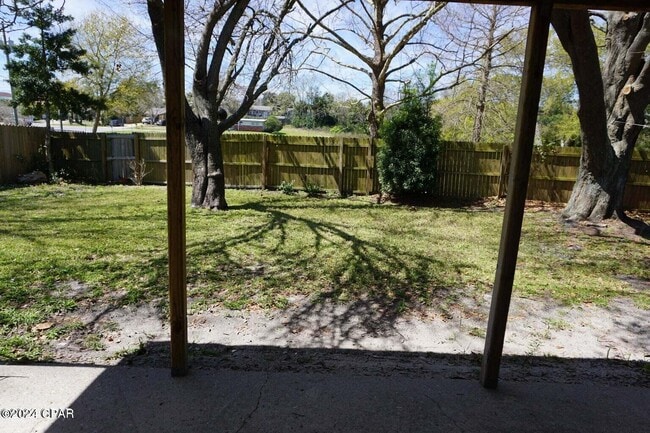 Building Photo - 208 Castile Cir