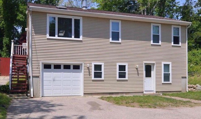 Building Photo - 31 Independence Ln