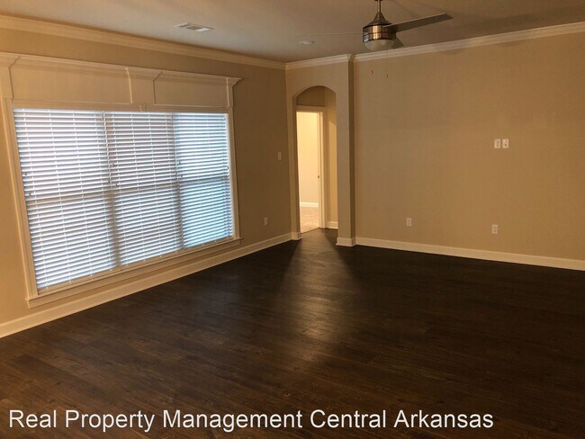 Building Photo - 3 br, 2 bath House - 5309 Aviator Dr.