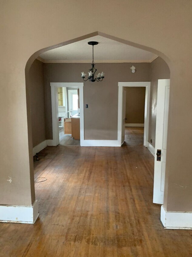 900 Rhomberg Ave Unit 900 Rhomberg Avenue Apt 3, Dubuque, IA 52001 Room for Rent in Dubuque