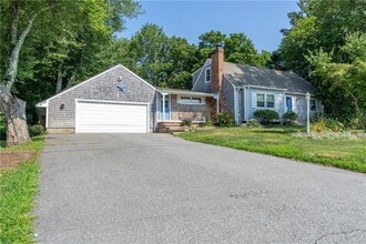 Building Photo - 48 Pleasant St