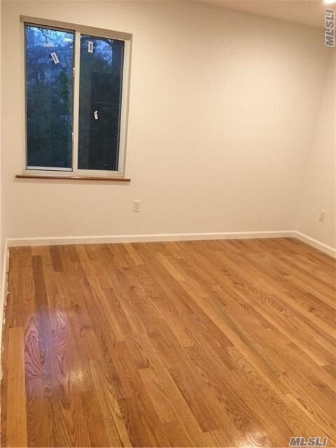 Foto del edificio - 243-16-243-73 73rd Ave