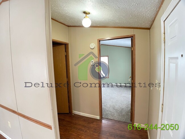 Foto del edificio - 2 Bed 2 Bath Mobile Home MOVE IN READY!!!