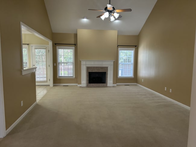 Building Photo - 6811 Neville Dr