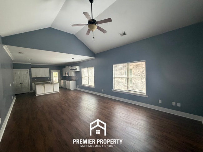 Building Photo - 4BR/2BA Birmingham Rental with Attached 1-Car Garage & Open Kitchen Island