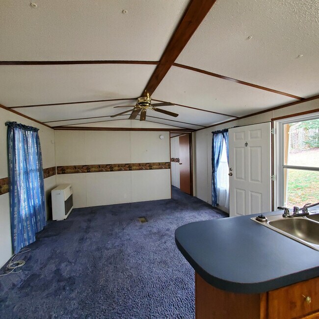 Building Photo - 156 Kentwood Ln