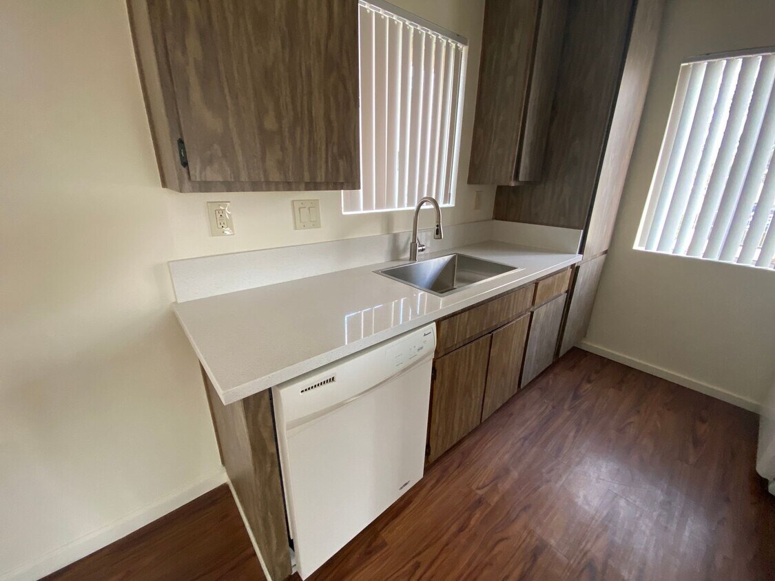 Building Photo - The Pines Apartments
