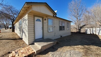 Building Photo - 304 N Louisiana St