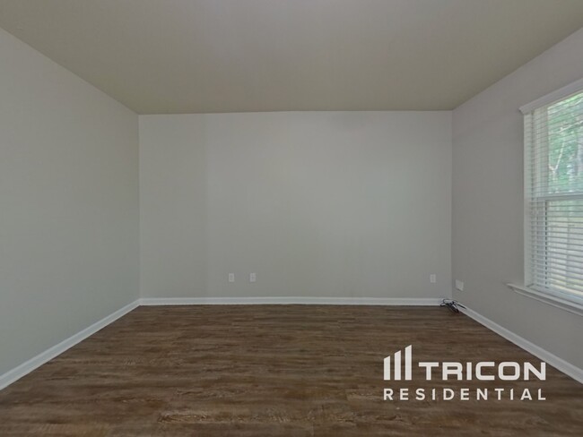 Building Photo - 2279 Wentworth Park Dr